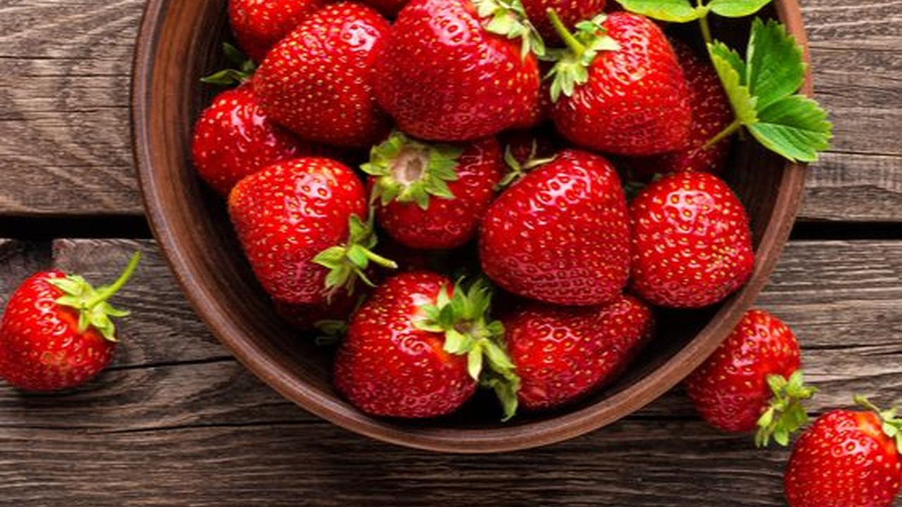 Kenapa Sih Gen Z Disebut sebagai Generasi Stroberi?