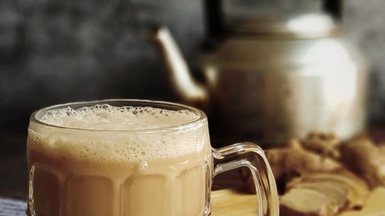 Cara Pembuatannya Unik, Teh Tarik Punya Cerita Menarik