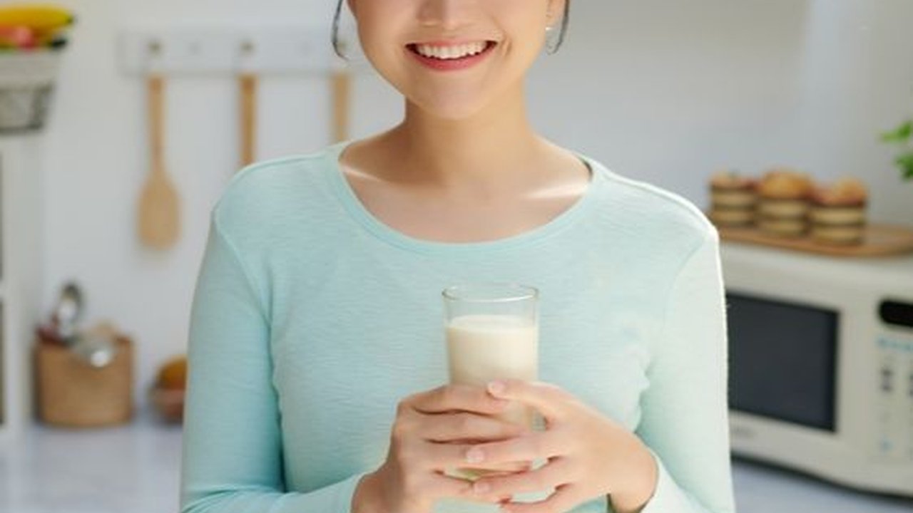 Benarkah Tidak Boleh Minum Susu Saat Mengonsumsi Obat?