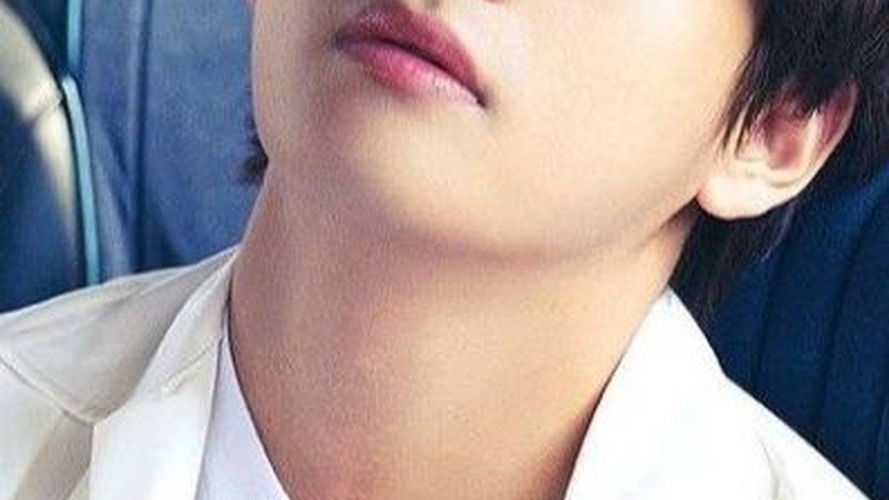 Fakta Kim Taehyung, Member BTS yang Pernah Dinobatkan Sebagai Pria Tertampan Sejagad