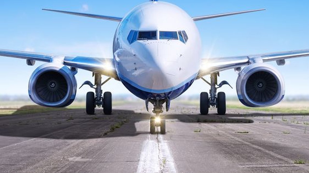 Alasan Badan Pesawat Komersial Kebanyakan Berwarna Putih