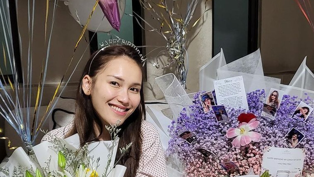 Dapat Kejutan dari Keluarga, Begini Keseruan Ulang Tahun Ayu Ting Ting ke-31