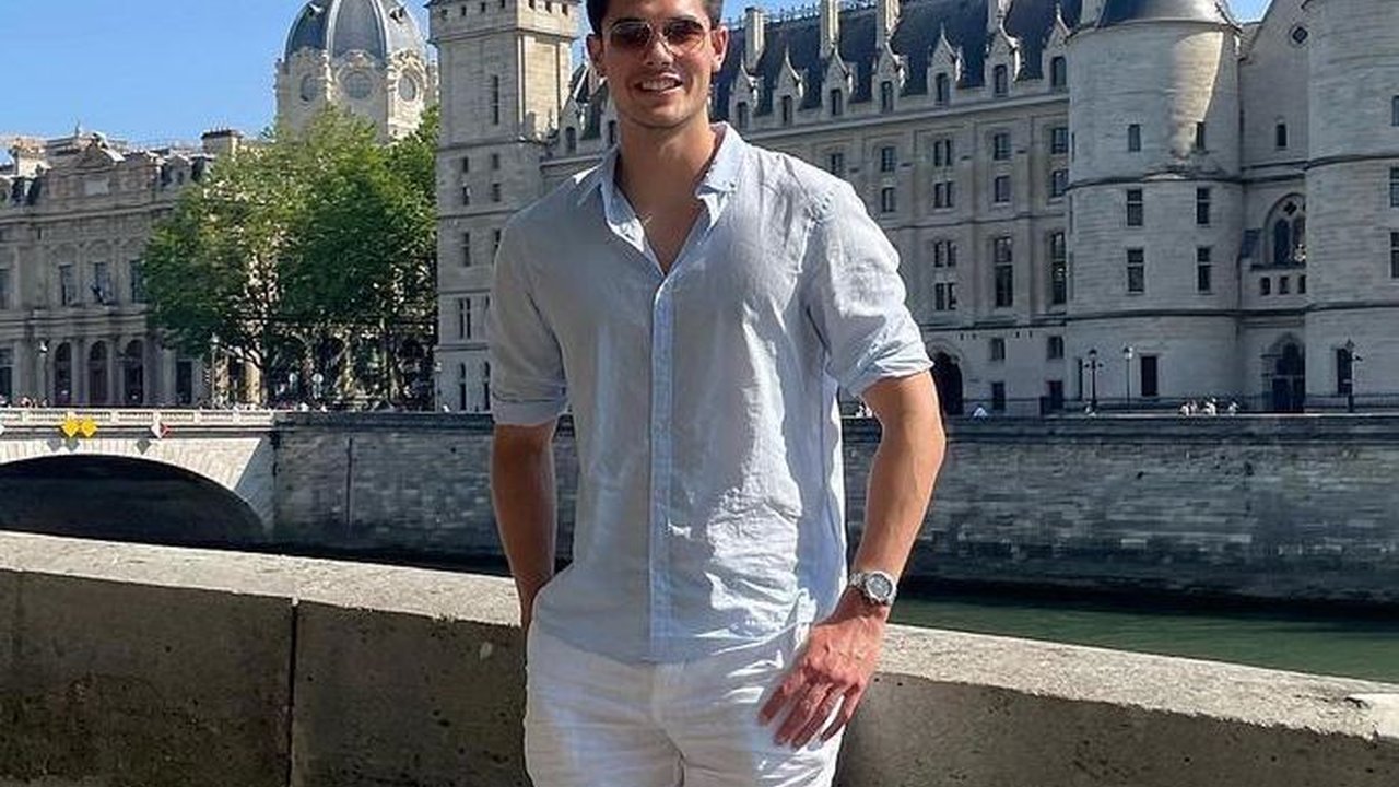 Jadi Andalan Lini Pertahanan Indonesia, Intip Potret Elkan Baggott saat di Luar Lapangan