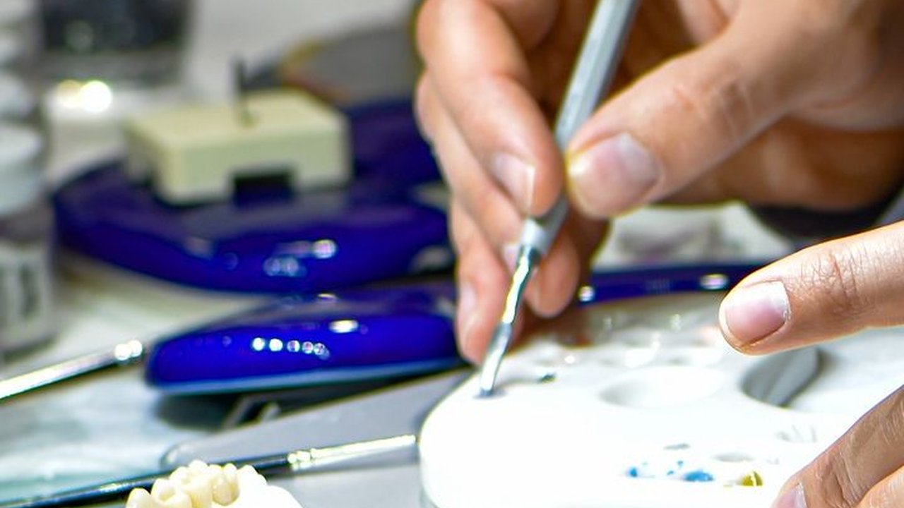 FKG USU Punya Alat Canggih Pembuat Gigi Tiruan, Ini Kelebihannya