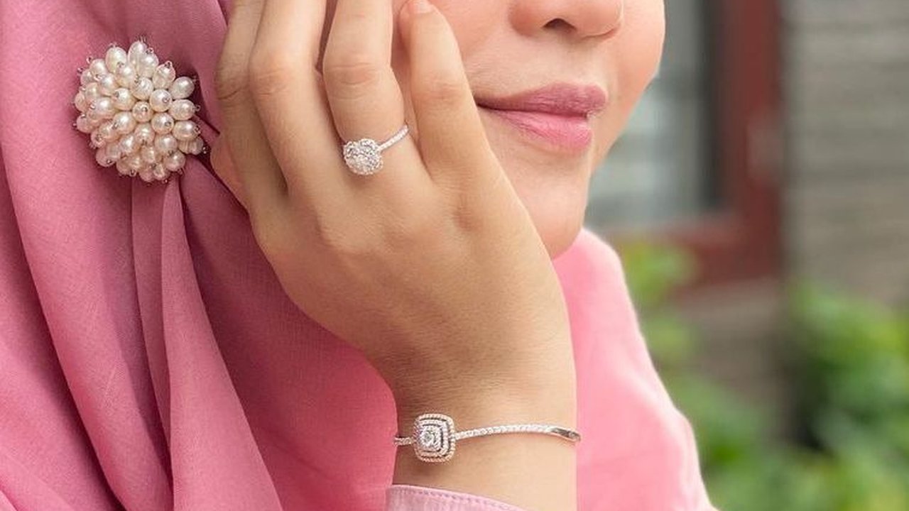 Kini Jadi Istri Pejabat, Intip Potret Nuri Maulida Mantan Pacar Jeje Govinda