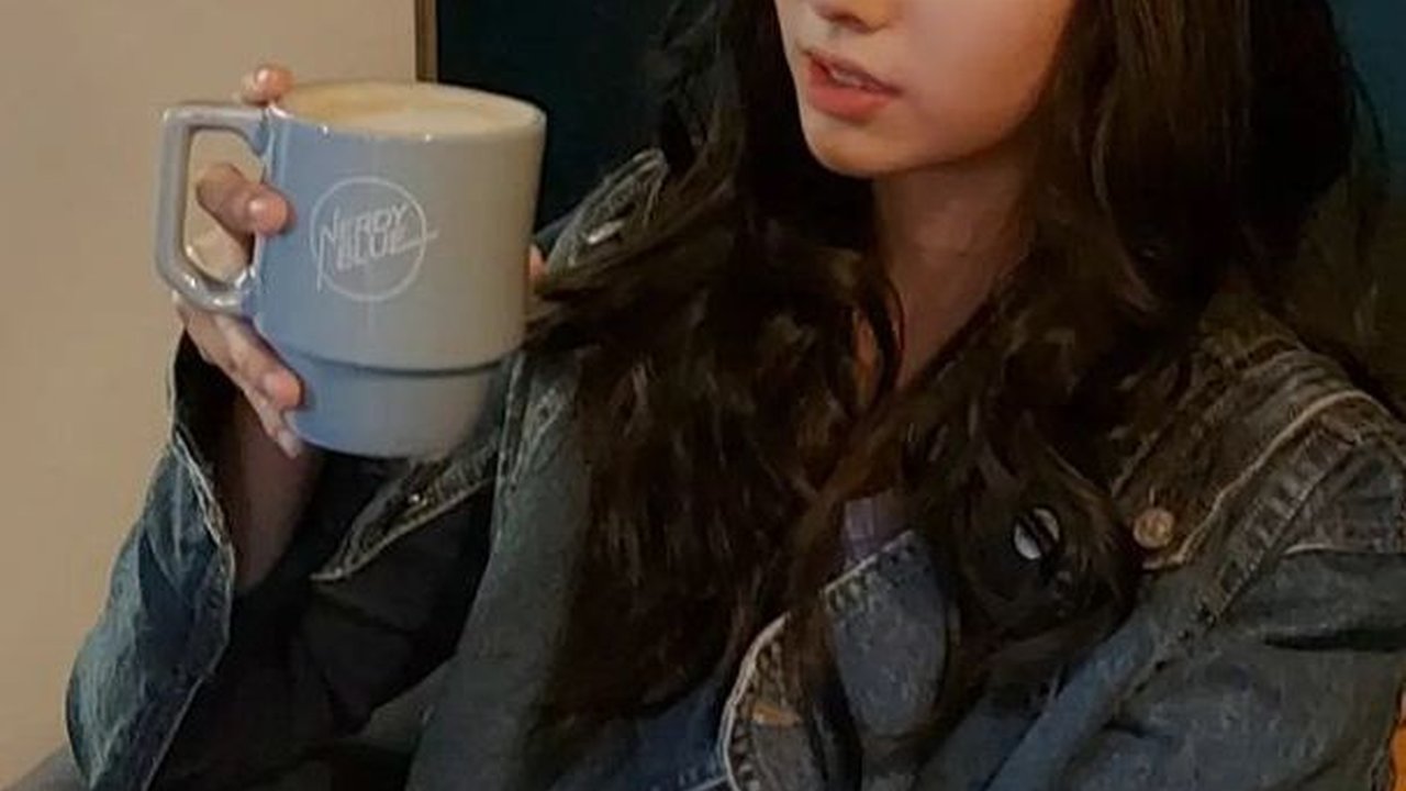 Debut Jadi Idol KPop, Ini Potret Cantik Via Member Baru Beauty Box Asal Indonesia