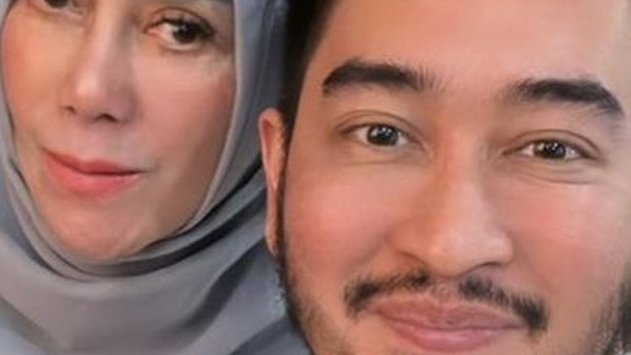 Potret Mama Amy Bareng Jeje Suami Syahnaz, Kompak