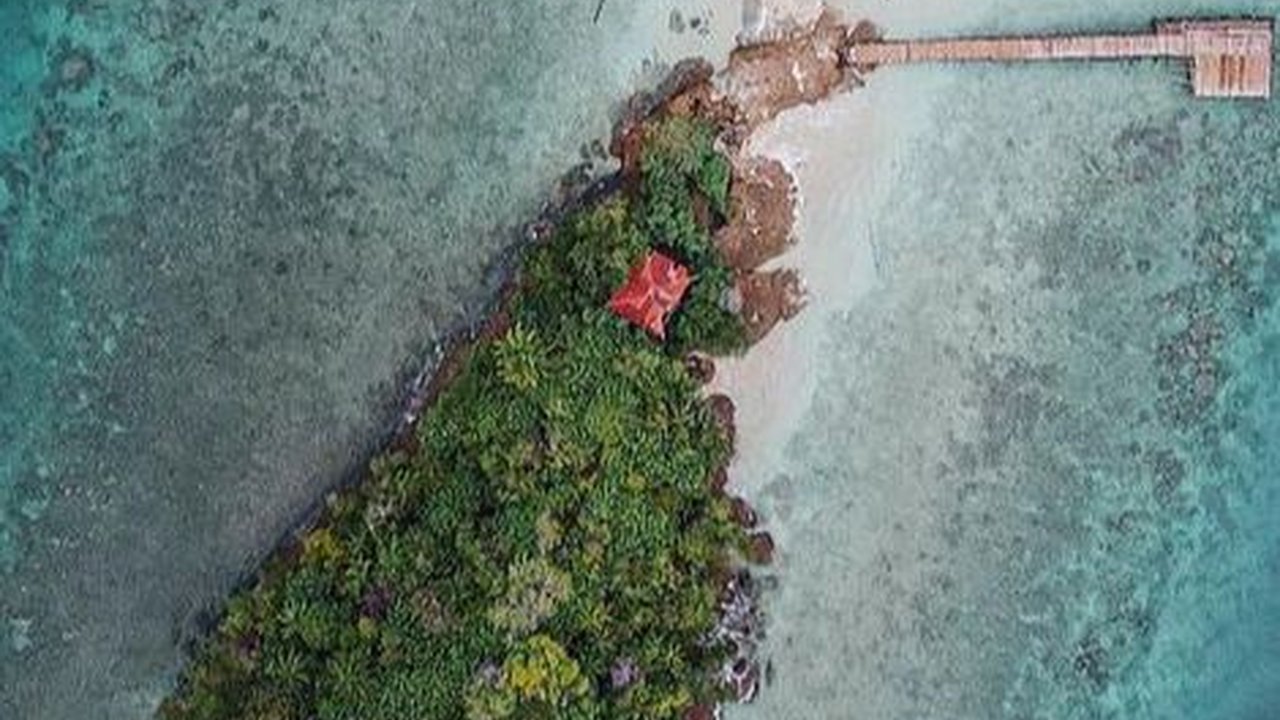 Menikmati Keindahan Pulau Pamutusan, Wisata Bahari Berpasir Putih di Pesisir Sumatra Barat