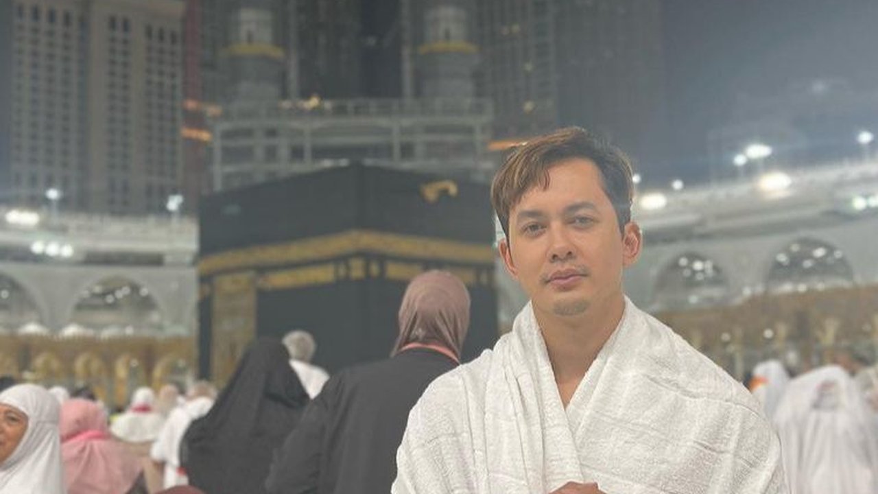 Sederet Selebritis Tanah Air yang Tunaikan Ibadah Haji Tahun Ini