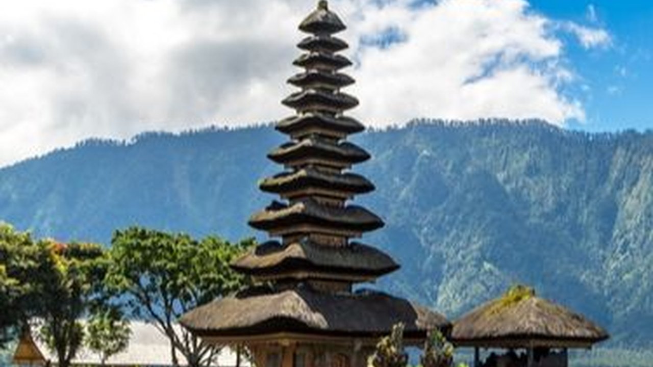 Kenapa di Bali Tidak Ada Gedung Pencakar Langit?