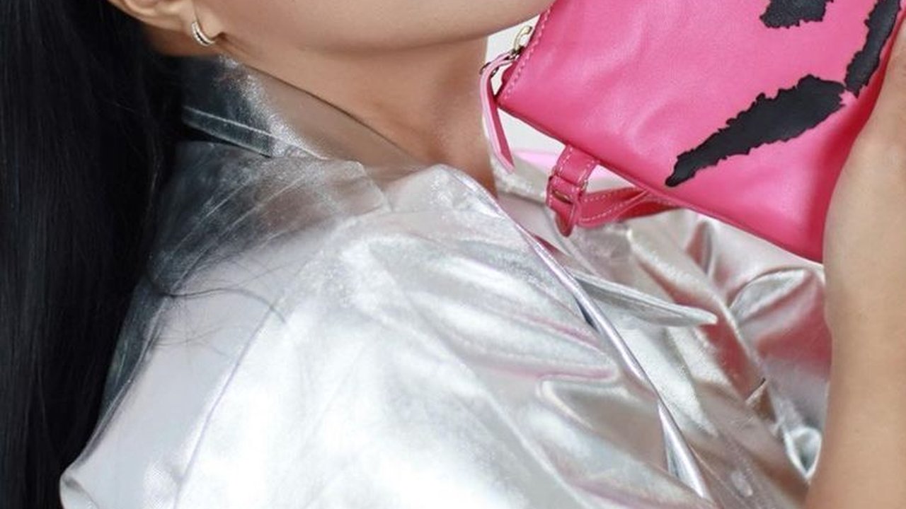 Potret Terbaru Denada usai Jalani Operasi Plastik, Dagunya Disorot