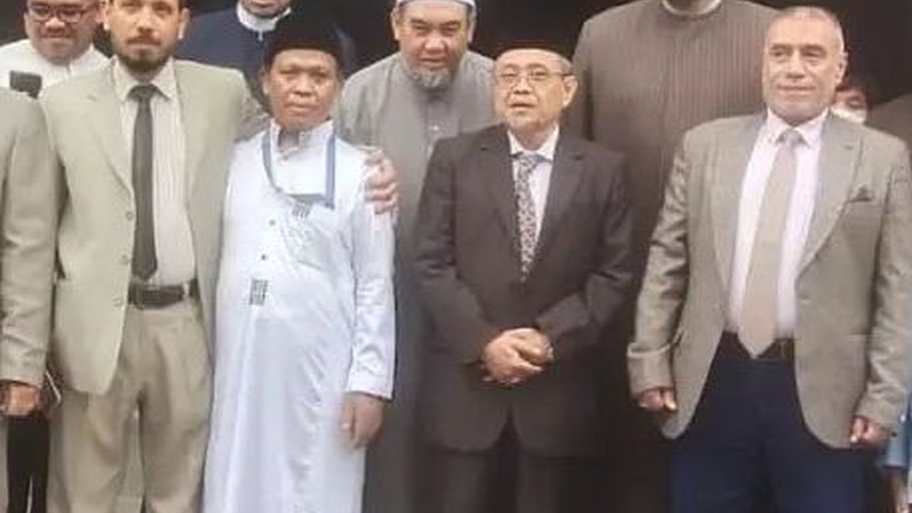Keren, Mayoritas Lulusan Madrasah Aliyah di Garut Ini Tembus Universitas Al Azhar Mesir