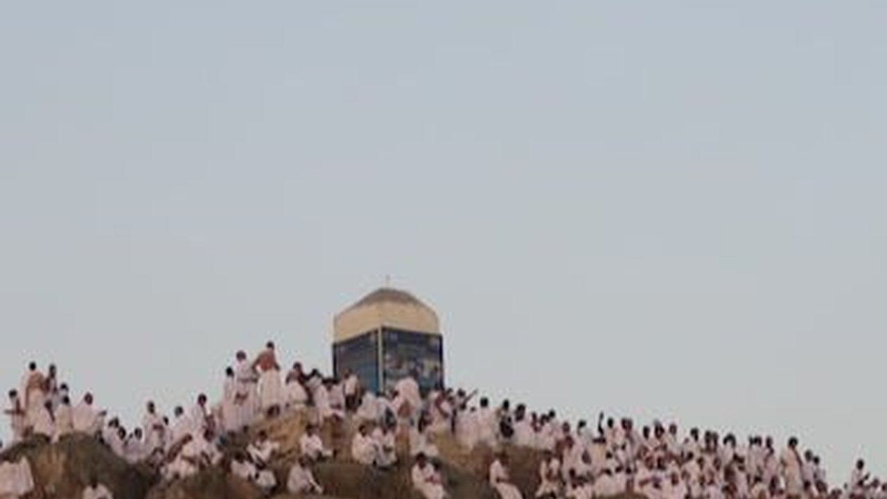 Keutamaan Hari Arafah, Waktu Disempurnakannya Agama