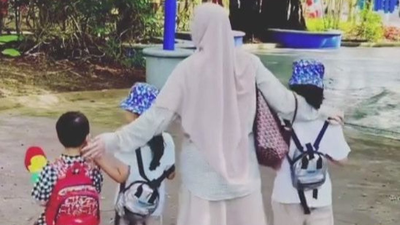 Ajak Anak ke Malaysia, Intip Momen Liburan Keluarga Desta dan Natasha Rizky Pasca Cerai