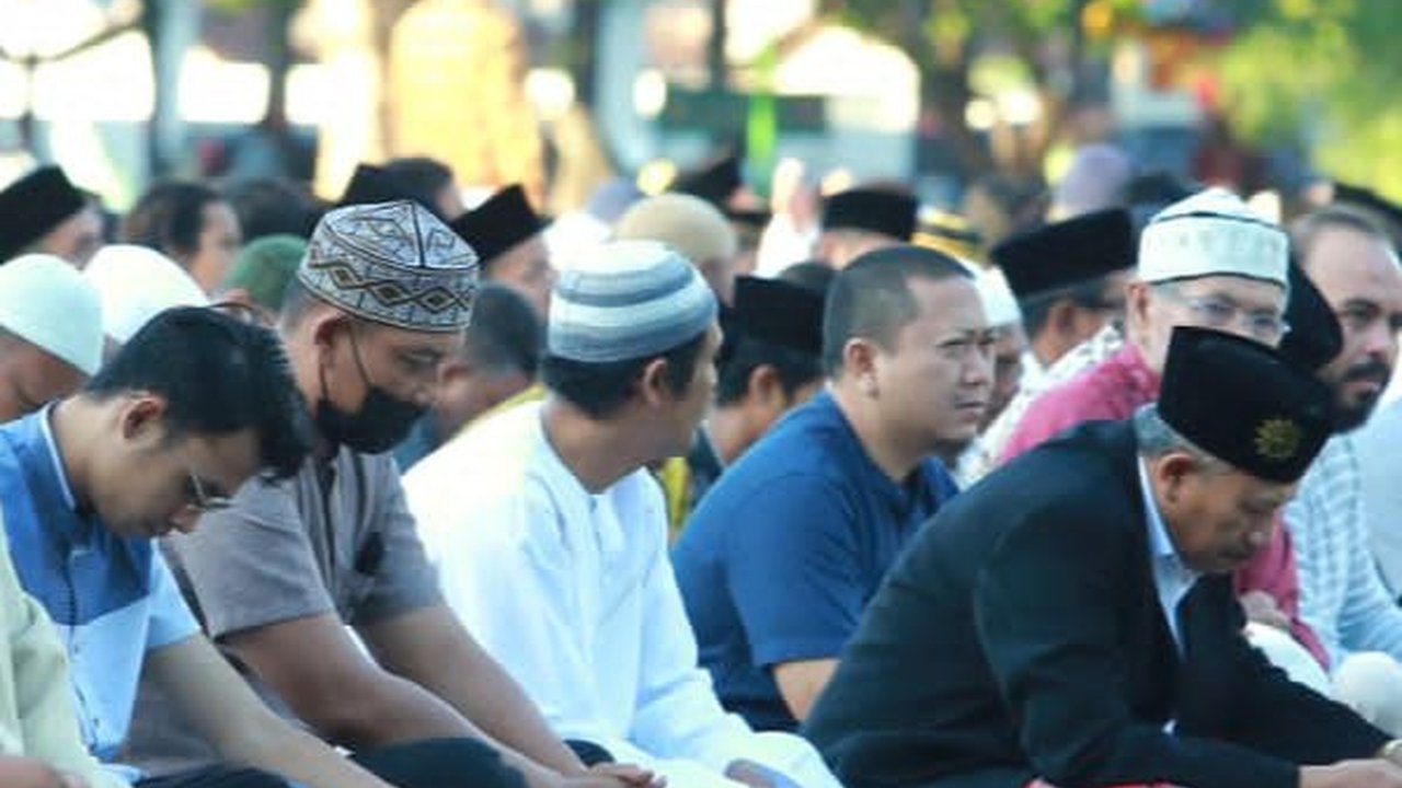 Ribuan Warga Muhammadiyah Salat Iduladha di Taman Blambangan Banyuwangi