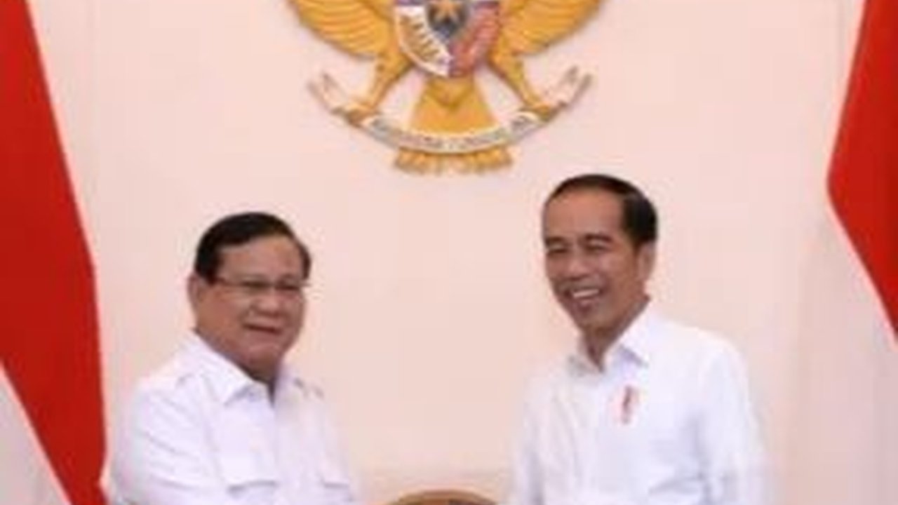 Sengit di 2019, Kini Jokowi 'Bantu' Elektabilitas Prabowo