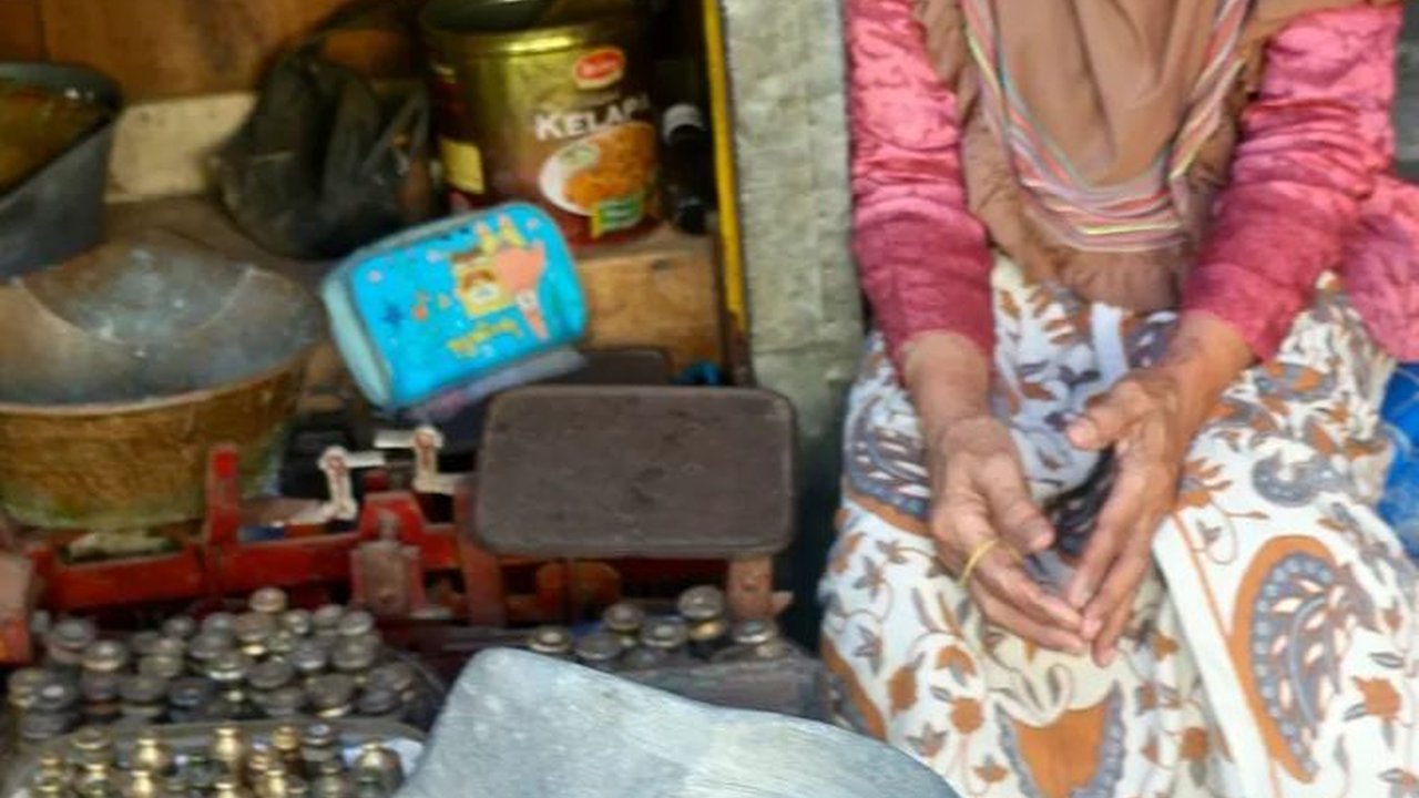 Penduduk Tua Indonesia Makin Banyak di 2045