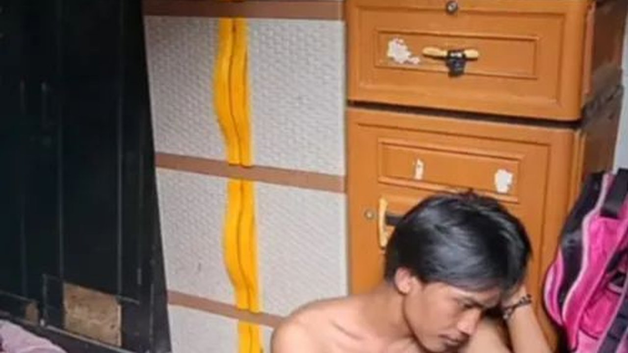 Kampung Kumuh Tetangga Istana