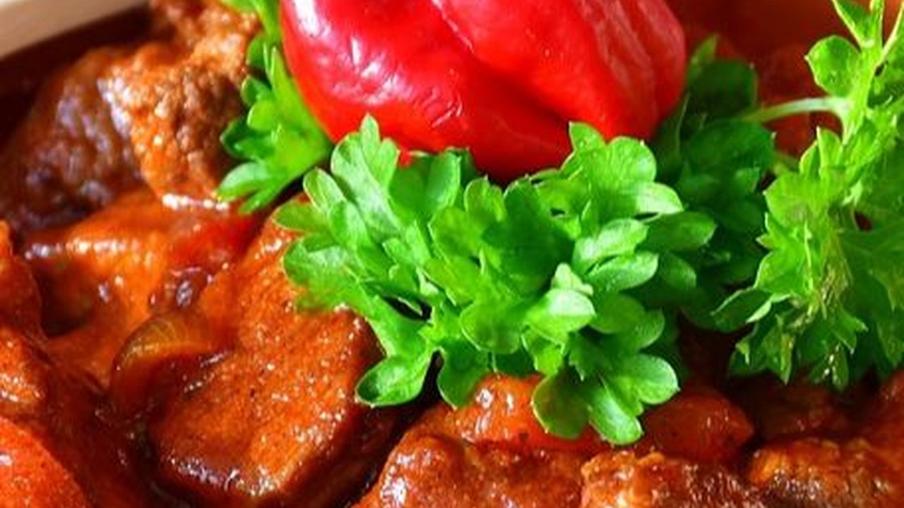 Resep Bumbu Gulai Sapi Berbagai Varian, Sajian Lezat Daging Kurban