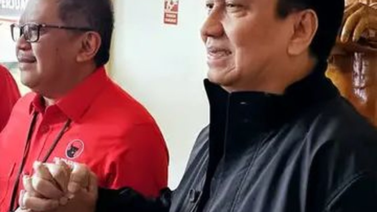 VIDEO: Effendi Simbolon Datangi Kantor DPP PDIP, Klarifikasi Pernyataan Dukung Prabowo