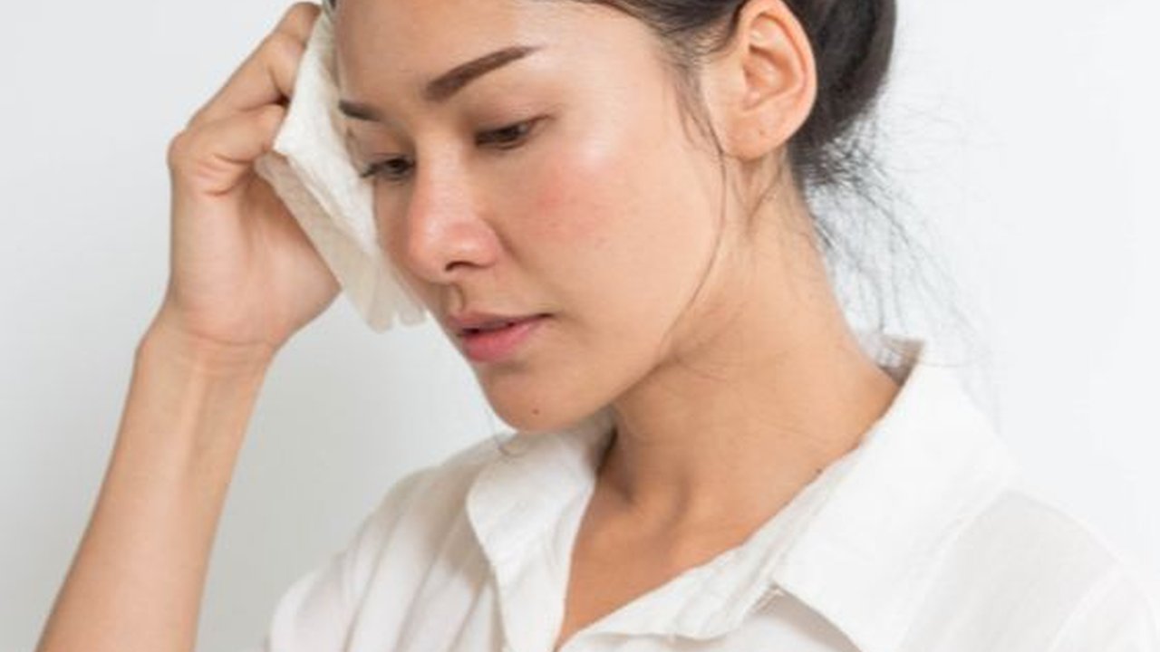 Atasi Keringat Berlebih yang Bikin Minder, 10 Tips Ampuh Ini Bisa Jadi Andalannya