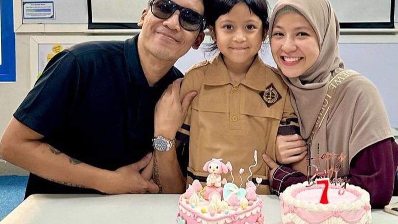 Tetap Rayakan Ulang Tahun Anak Bersama, Intip Momen Kompak Desta dan Natasha Rizky