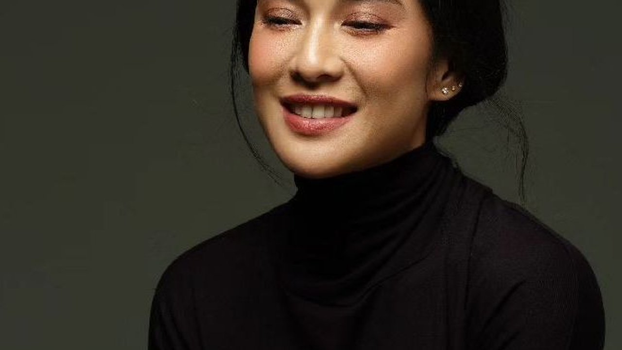 Dian Sastrowardoyo Akui Sering Ketawa-Ketawa Sendiri saat Kerjaan 'Stuck', Ternyata ini Alasannya