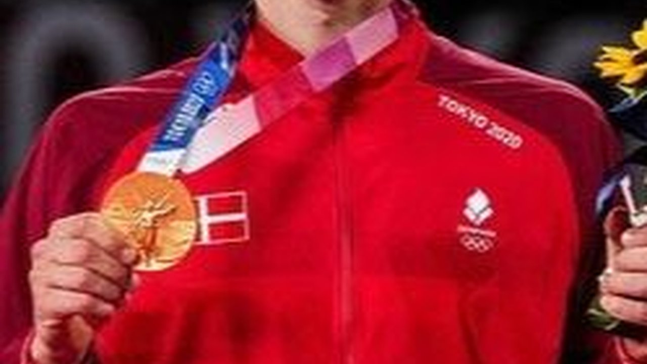 Viktor Axelsen Keluhkan Belum Terima Hadiah Indonesia Open 2023, Ini  Tanggapan PBSI