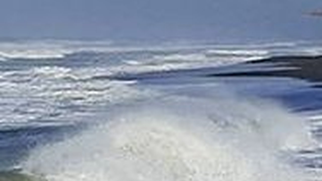 Waspada Gelombang Laut Selatan Tinggi, Bisa Sebabkan Tenggelam