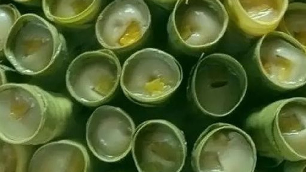 Mencicipi Jumbrek, Makanan Khas Lamongan yang Bentuknya Mirip Terompet
