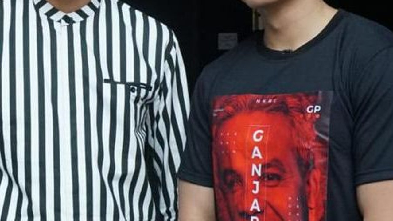 VIDEO: Gaya Santai Kaesang, Pakai Kaos Hitam Gambar Ganjar Pranowo