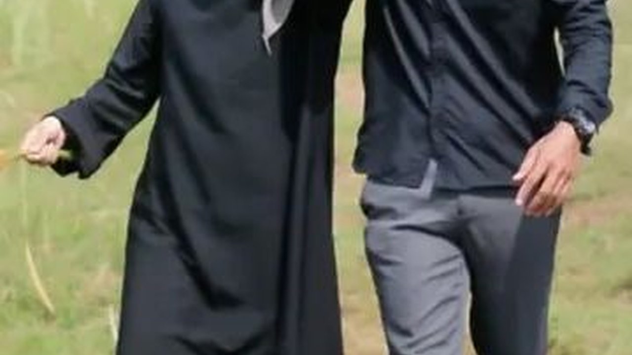 VIDEO:  Fahmi Bakar Undangan Resepsi Pernikahan dengan Anggi- Terima Kasih Atas Semua yang Diberikan