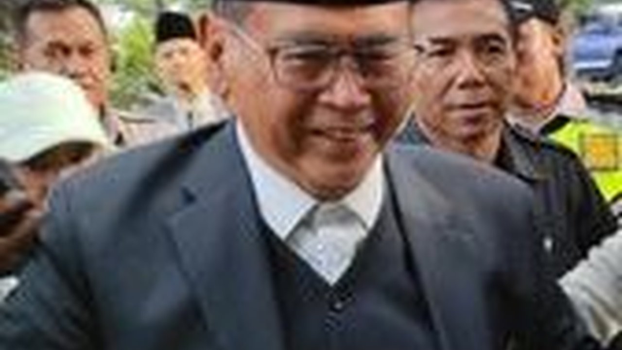 VIDEO: Mahfud Pastikan Jerat Hukum Panji Gumilang Al-Zaytun, Miliki 295 Sertifikat Tanah