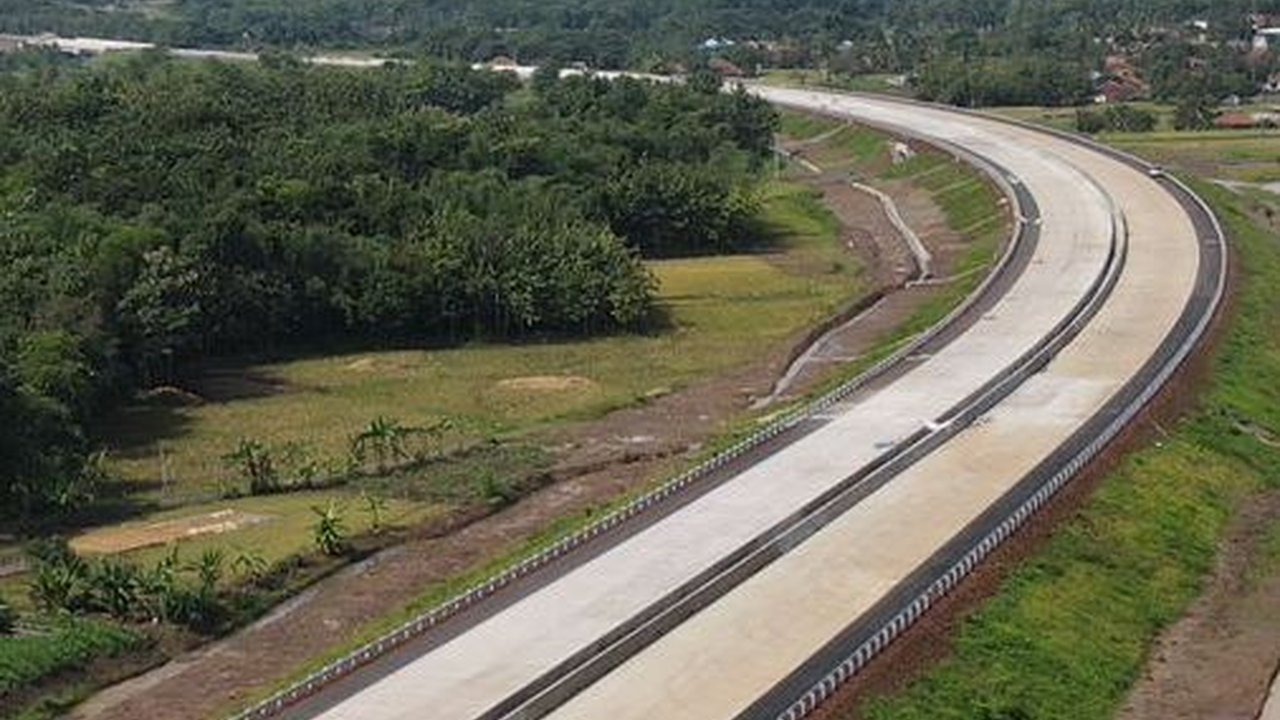 Baru Diresmikan Presiden, Ini Andil Brantas Abipraya di Tol Cisumdawu