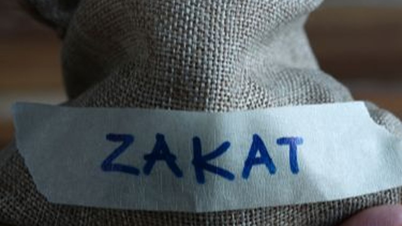 6 Hikmah Zakat Bagi Umat Islam, Wujud Syukur Hingga Kesejahteraan Umat