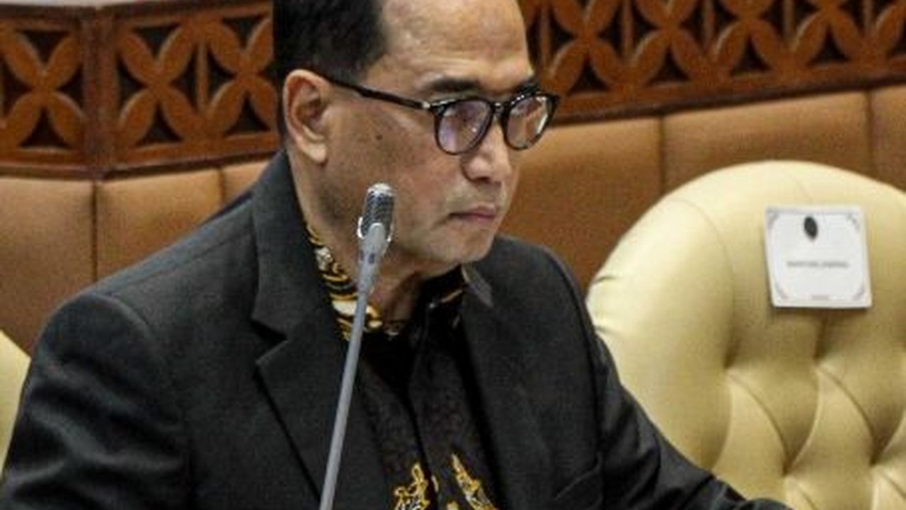 Sedang Tugas di Luar Kota, Menhub Budi Karya Minta KPK Jadwal Ulang Pemeriksaan Terkait Suap Pembangunan Jalur Kereta