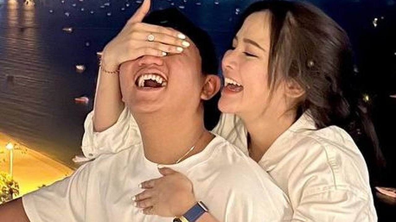 Deretan Foto Terbaru Denny Caknan & Bella Bonita Kini jadi Pasangan Suami Istri, Mesra Banget!