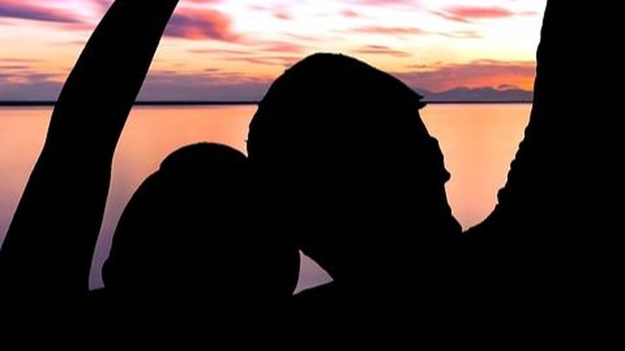 30 Kata Ucapan Selamat Malam Buat Pacar, Manis dan Romantis