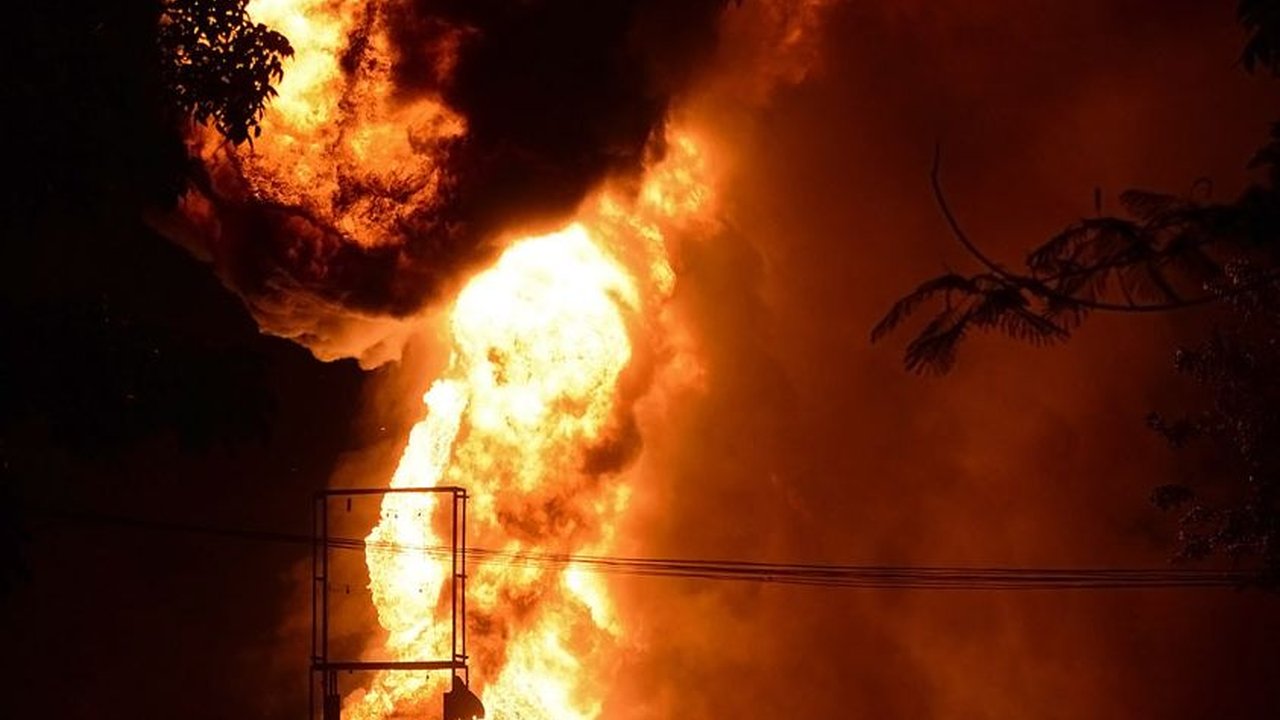 Buntut Satu Warga Tewas Tertembak Aparat, Puluhan Rumah di Dogiyai Papua Dibakar