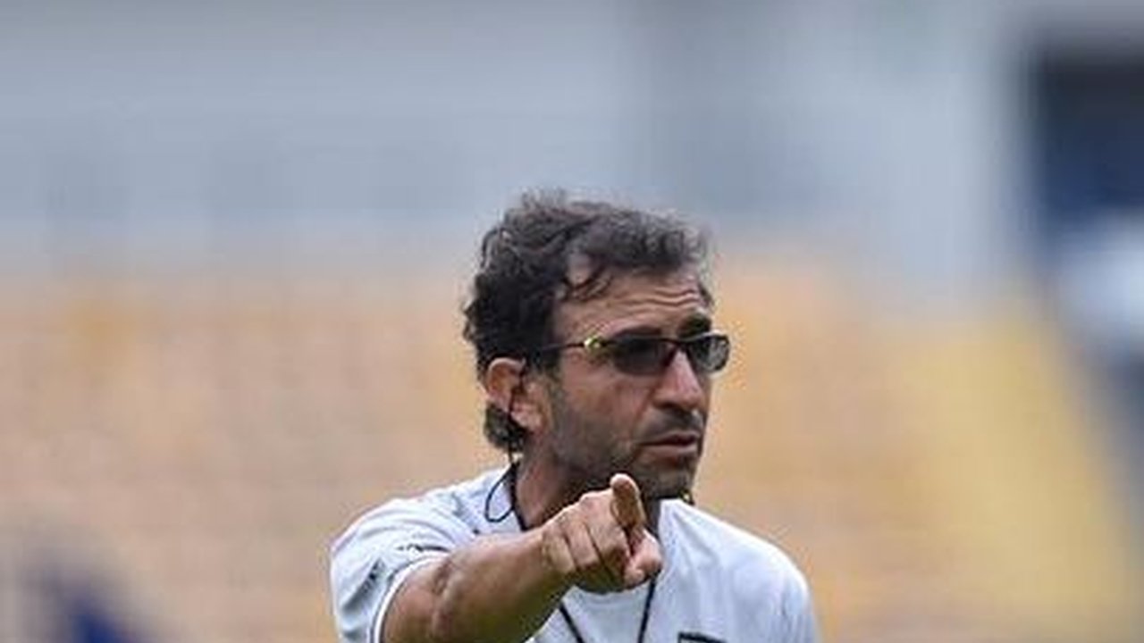 Luis Milla Resmi Mundur dari Kursi Pelatih Persib Bandung, Ungkap Alasan Ini