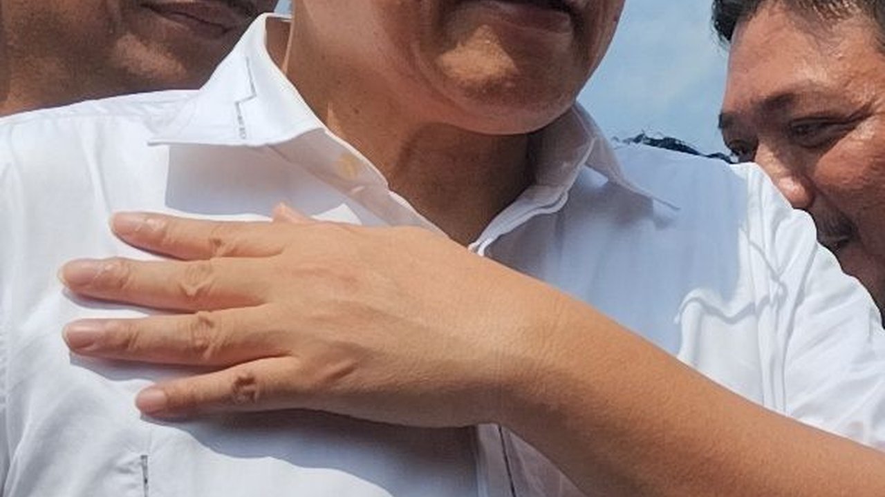 Anas Urbaningrum: Gantungkan Harapanmu di Atas Langit, di Bawah Langit Ada Monas