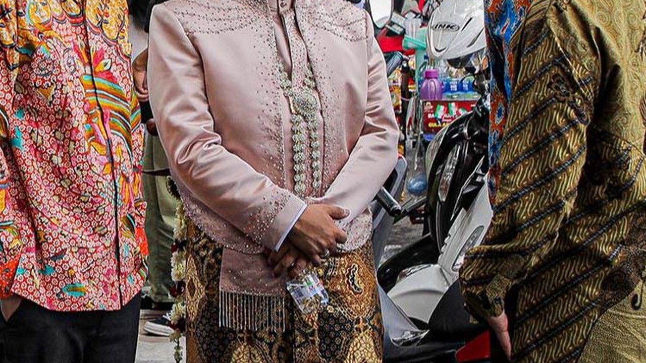 FOTO: Ada Resepsi Pernikahan Saat Gedung K-Link Terbakar, Pengantin dan Tamu Berhamburan