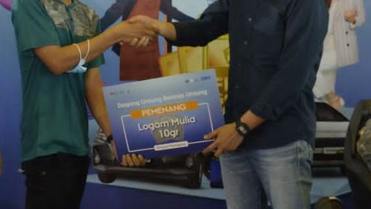 Apresiasi Nasabah, BRI Tebar Undian Promo di Pasar Tanah Abang