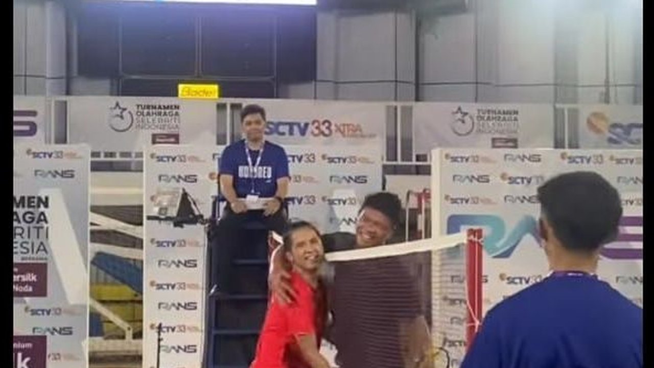 Jirayut Menang Main Badminton Lawan Babang Tamvan, Girang Banget Sampai Salto