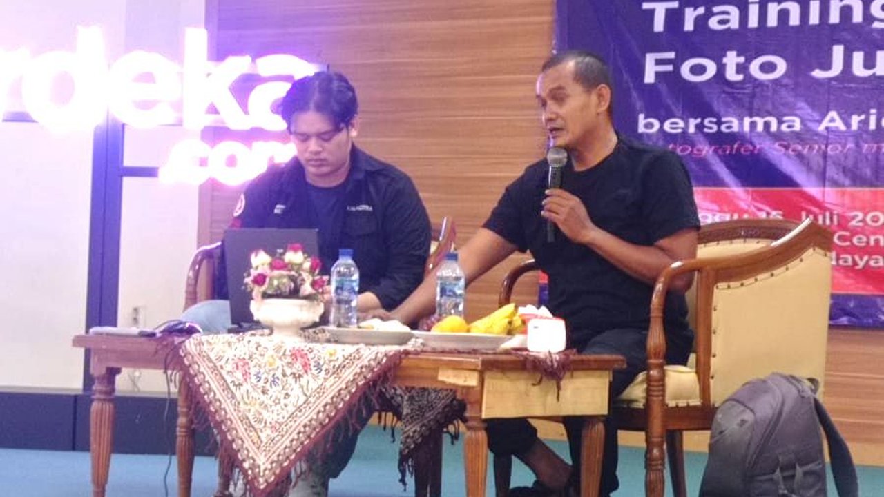 Komunitas Fotografi Merdeka.com Gelar Training & Diskusi Foto Jurnalistik di UIN Syarif Hidayatullah