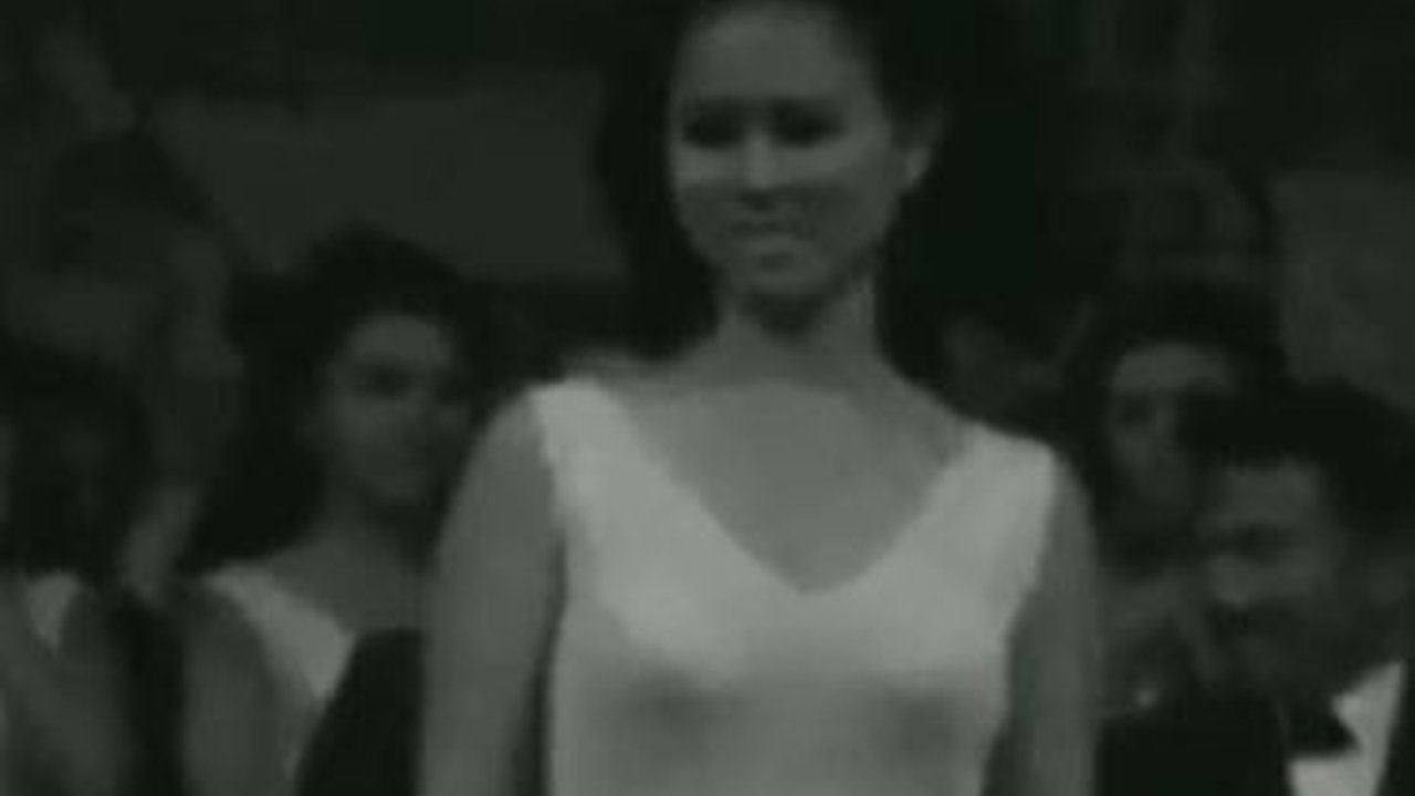Momen Pemilihan Miss Indonesia Tahun 1969, Peserta Pakai Busana Renang