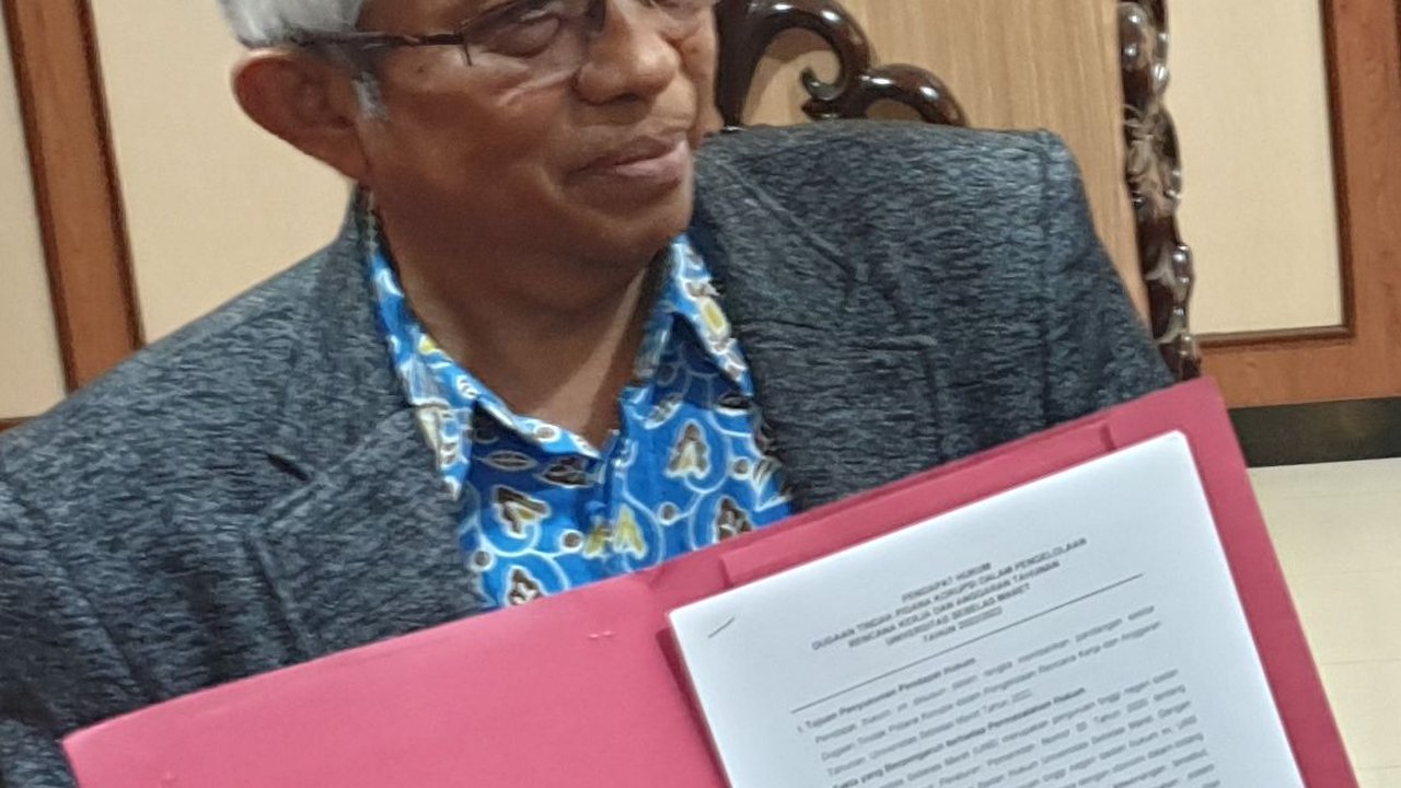 Usai Gelar Guru Besar Dicopot Mendikbud, 2 Profesor UNS Laporkan Dugaan Korupsi Rp57 Miliar ke Gibran