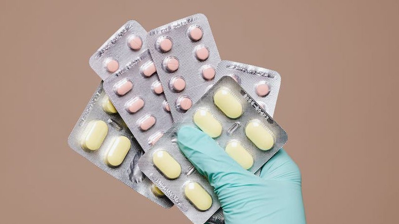 Penuhi Kebutuhan Multivitamin Lengkap Sehari-hari dengan CAVIPLEX!