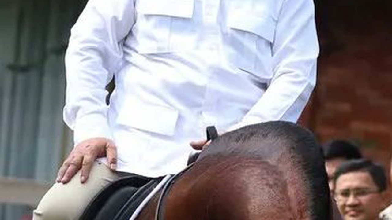 Reaksi PDIP soal Prabowo Bangun Akademi Sepakbola