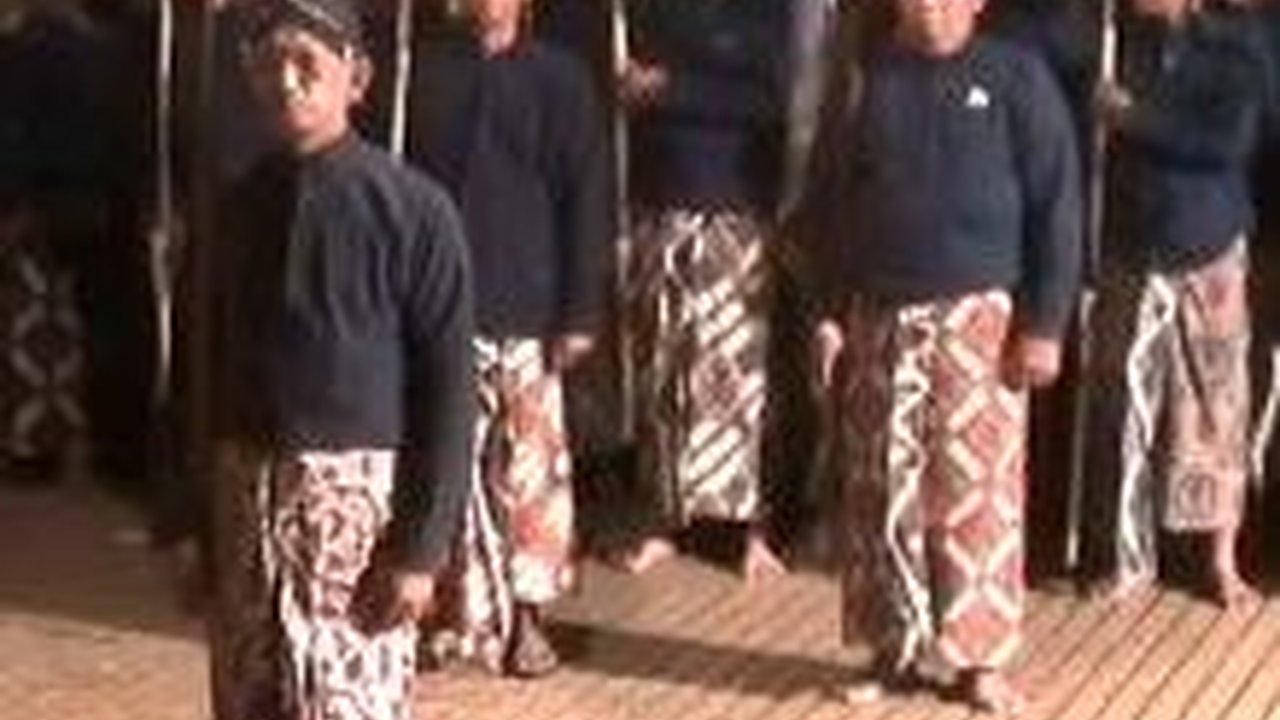 Mengenal Mubeng Beteng, Tradisi Keraton Yogyakarta di Malam Satu Suro